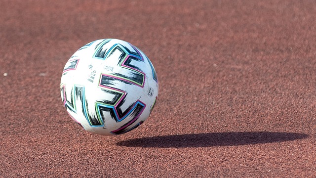 【原创】足球比分推荐：周日004德乙-汉诺威96VS明斯特普鲁士.